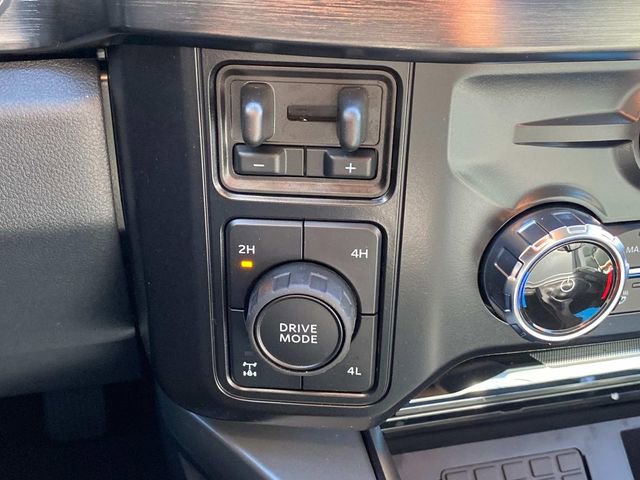 New 2026 Ford F350 Lariat w/ Black Appearance Package image 24