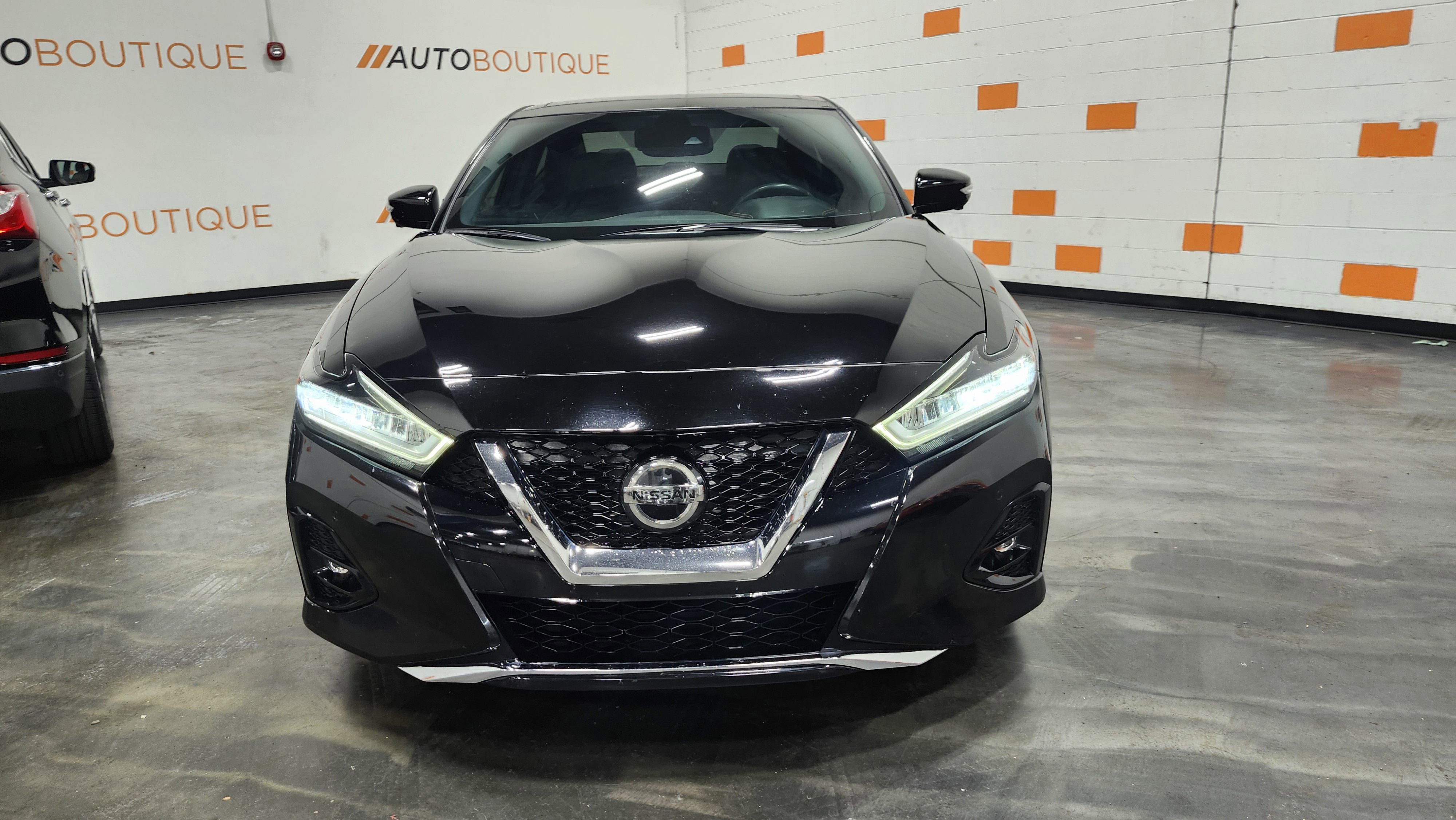 Used 2019 Nissan Maxima SR w/ Premium Package image 14