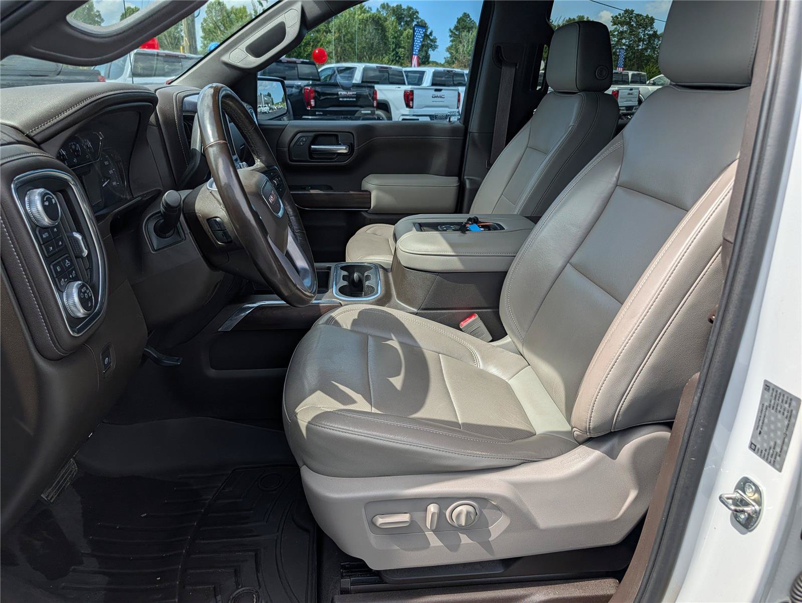 Used 2019 GMC Sierra 1500 SLT AWD/4WD image 13