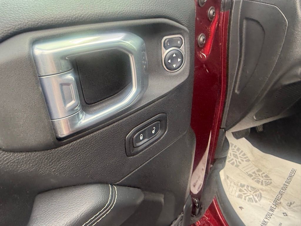 Used 2021 Jeep Wrangler Unlimited Sahara w/ Cold Weather Group AWD/4WD image 15