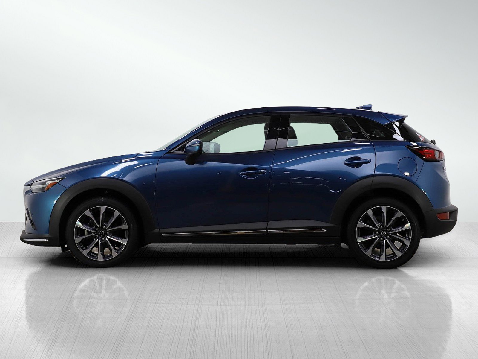 Used 2019 MAZDA CX-3 Grand Touring image 2