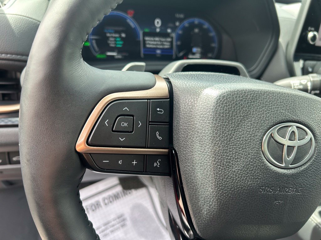 Used 2025 Toyota Grand Highlander AWD Hybrid image 27