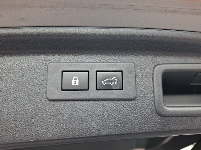 Certified 2022 Subaru Forester Premium AWD/4WD image 46
