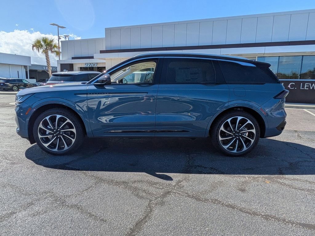 New 2026 Lincoln Nautilus Black Label image 7