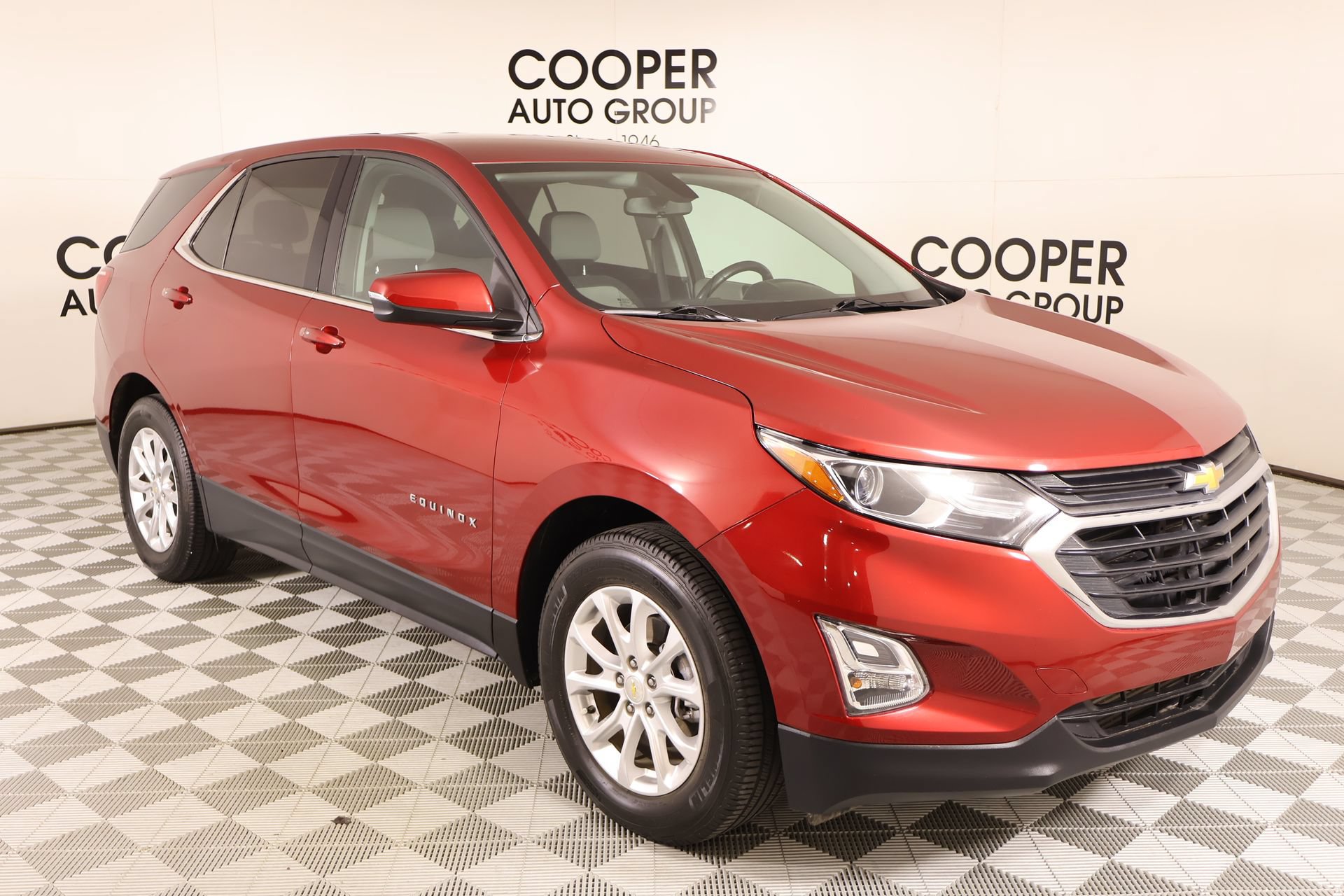 Used 2019 Chevrolet Equinox LT FWD image 1