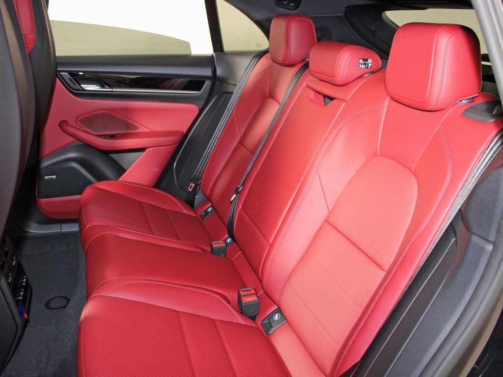 Certified 2025 Porsche Macan 4S Electric image 36