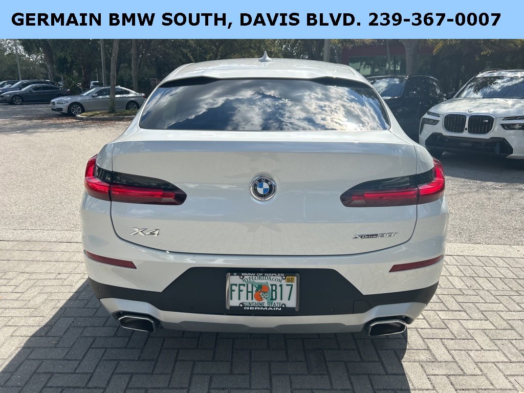Certified 2023 BMW X4 xDrive30i w/ Premium Package image 4