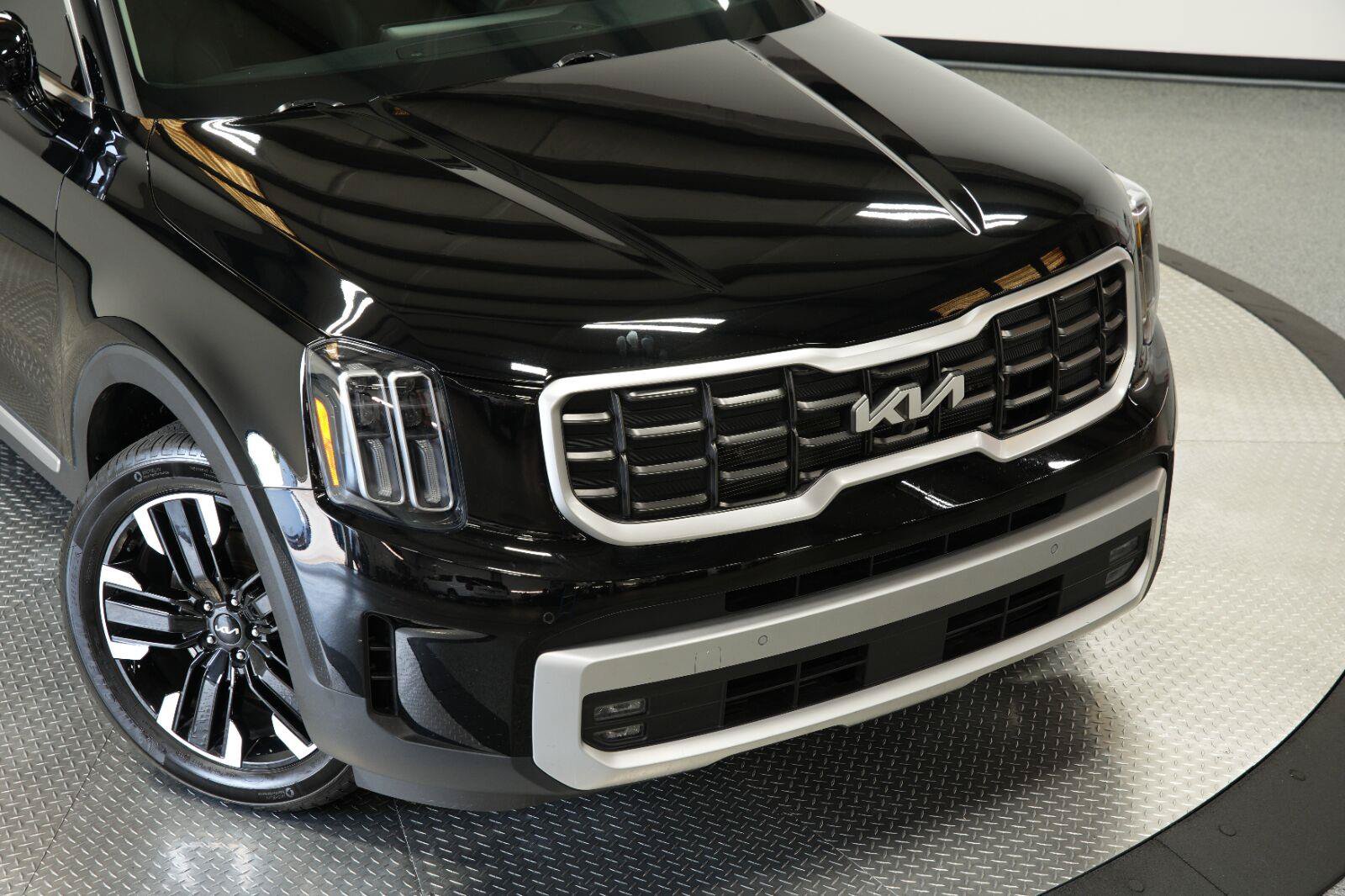 Used 2025 Kia Telluride SX AWD/4WD image 51
