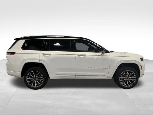 Used 2024 Jeep Grand Cherokee L Summit AWD/4WD image 4