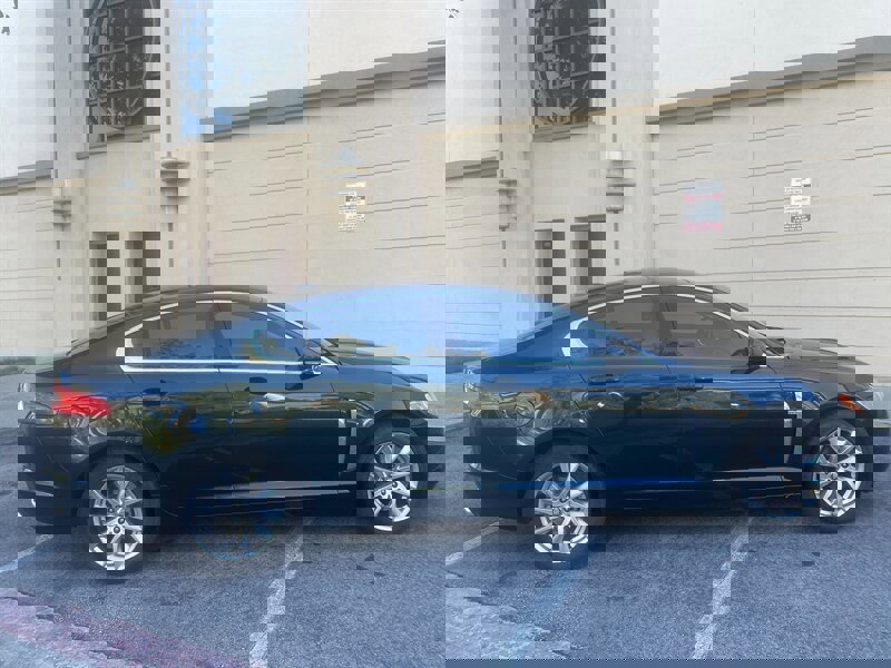 Used 2010 Jaguar XF Luxury image 8