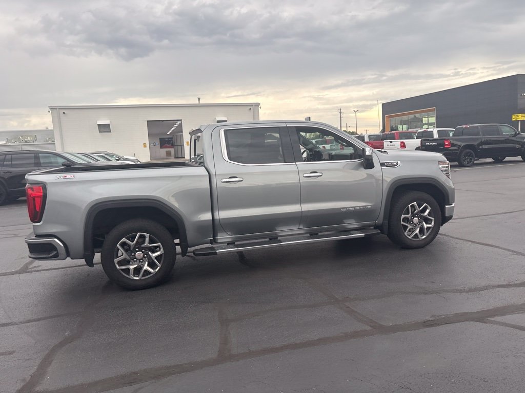 Used 2023 GMC Sierra 1500 SLT w/ SLT Premium Plus Package AWD/4WD image 12
