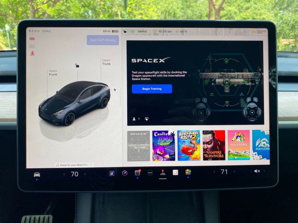Used 2025 Tesla Model Y Performance AWD/4WD image 27