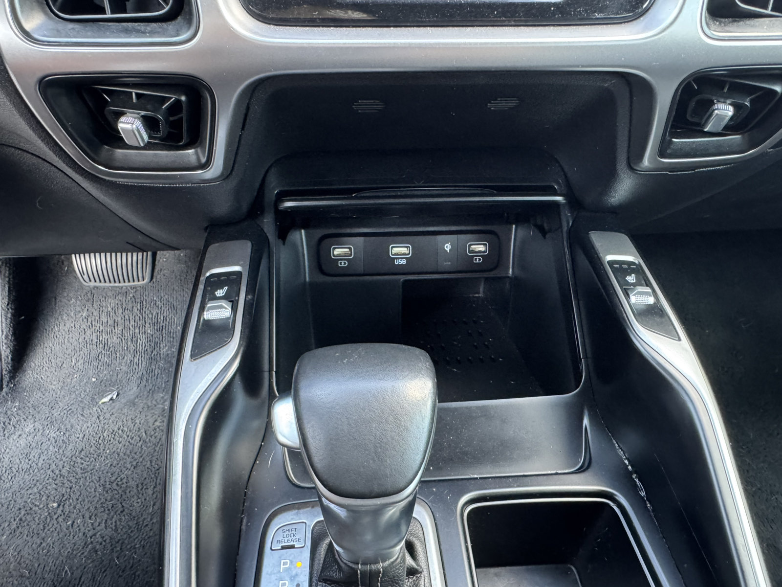 Used 2021 Kia Sorento EX FWD image 29
