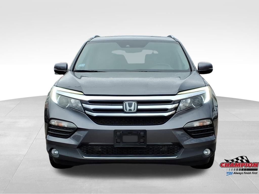 Used 2016 Honda Pilot Touring video 2