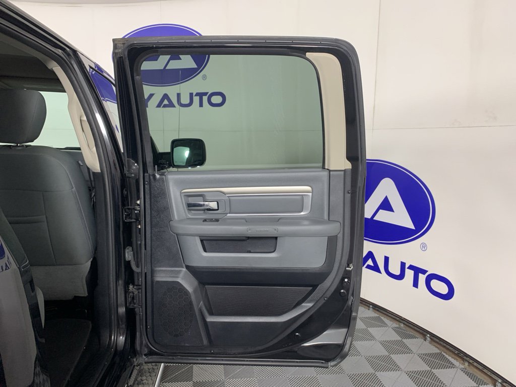 Used 2015 RAM 1500 Lone Star image 36