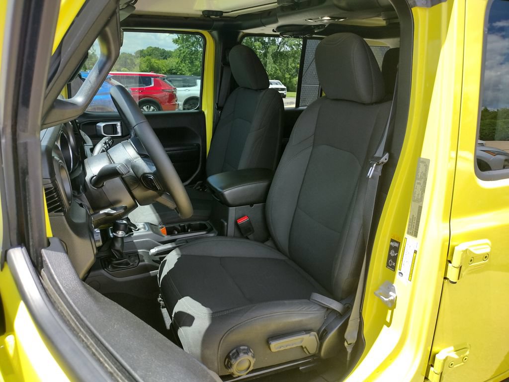 Used 2022 Jeep Wrangler Unlimited Sport AWD/4WD image 2