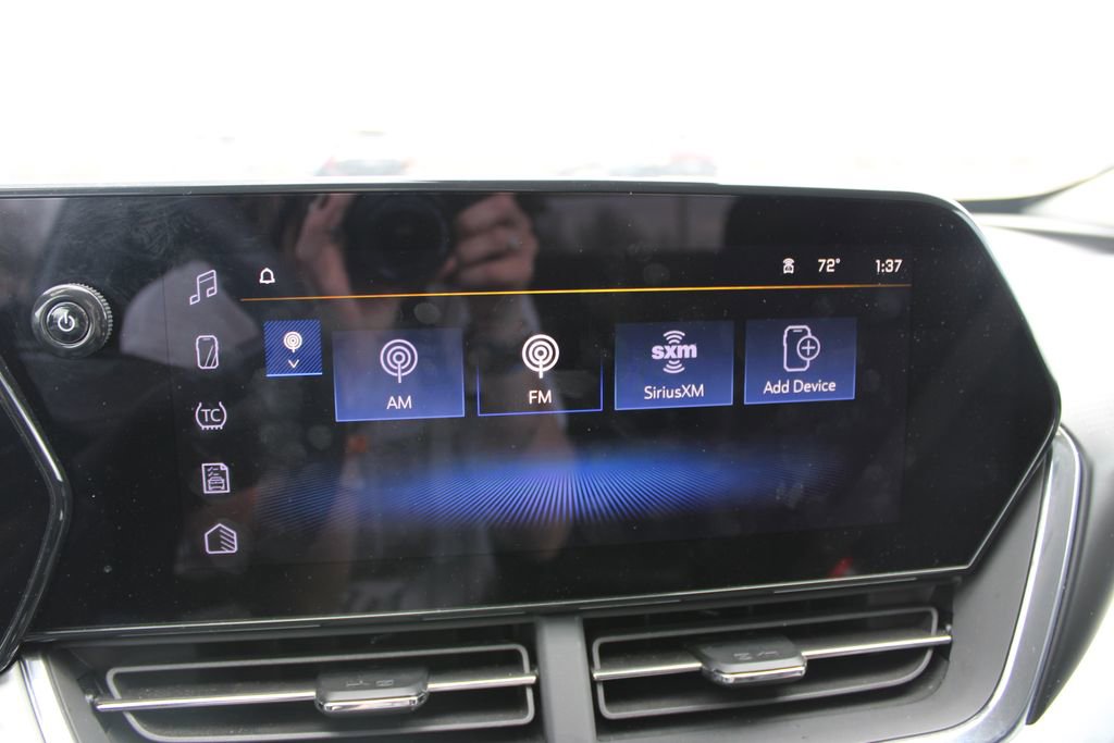 Used 2025 Chevrolet Trax LT image 42