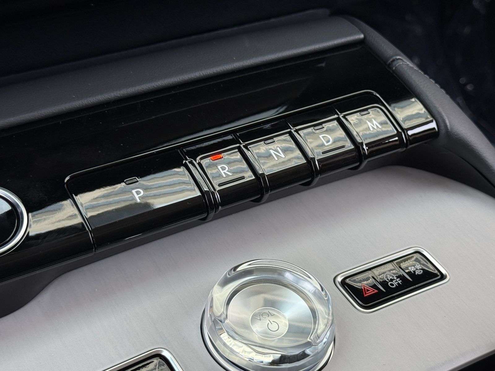 New 2027 Lincoln Navigator Premiere AWD/4WD image 31