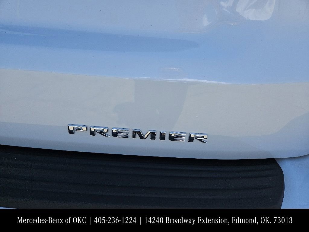 Used 2026 Chevrolet Suburban Premier AWD/4WD image 6
