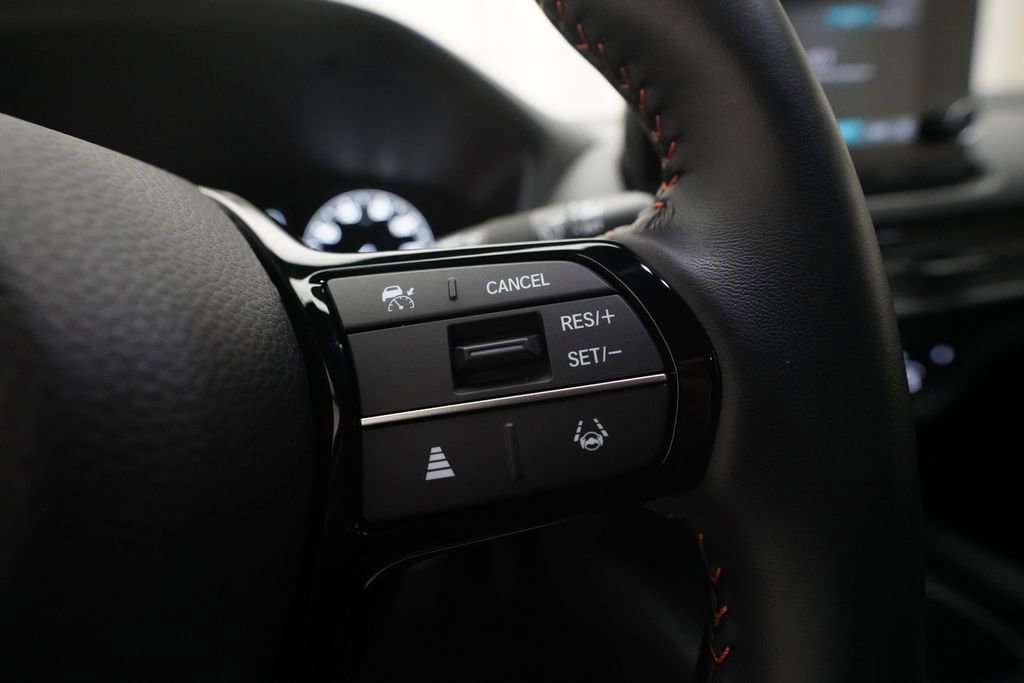 Certified 2025 Honda HR-V Sport image 18