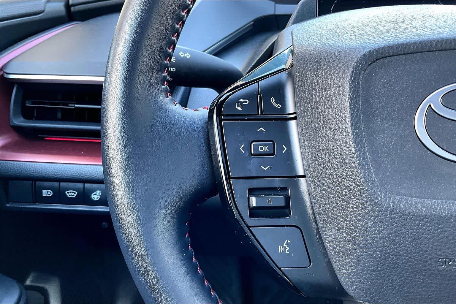 Used 2023 Toyota Prius Prime Premium FWD image 24