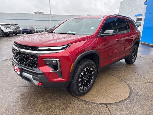 Used 2024 Chevrolet Traverse Z71 w/ Enhanced Driving Package image 4