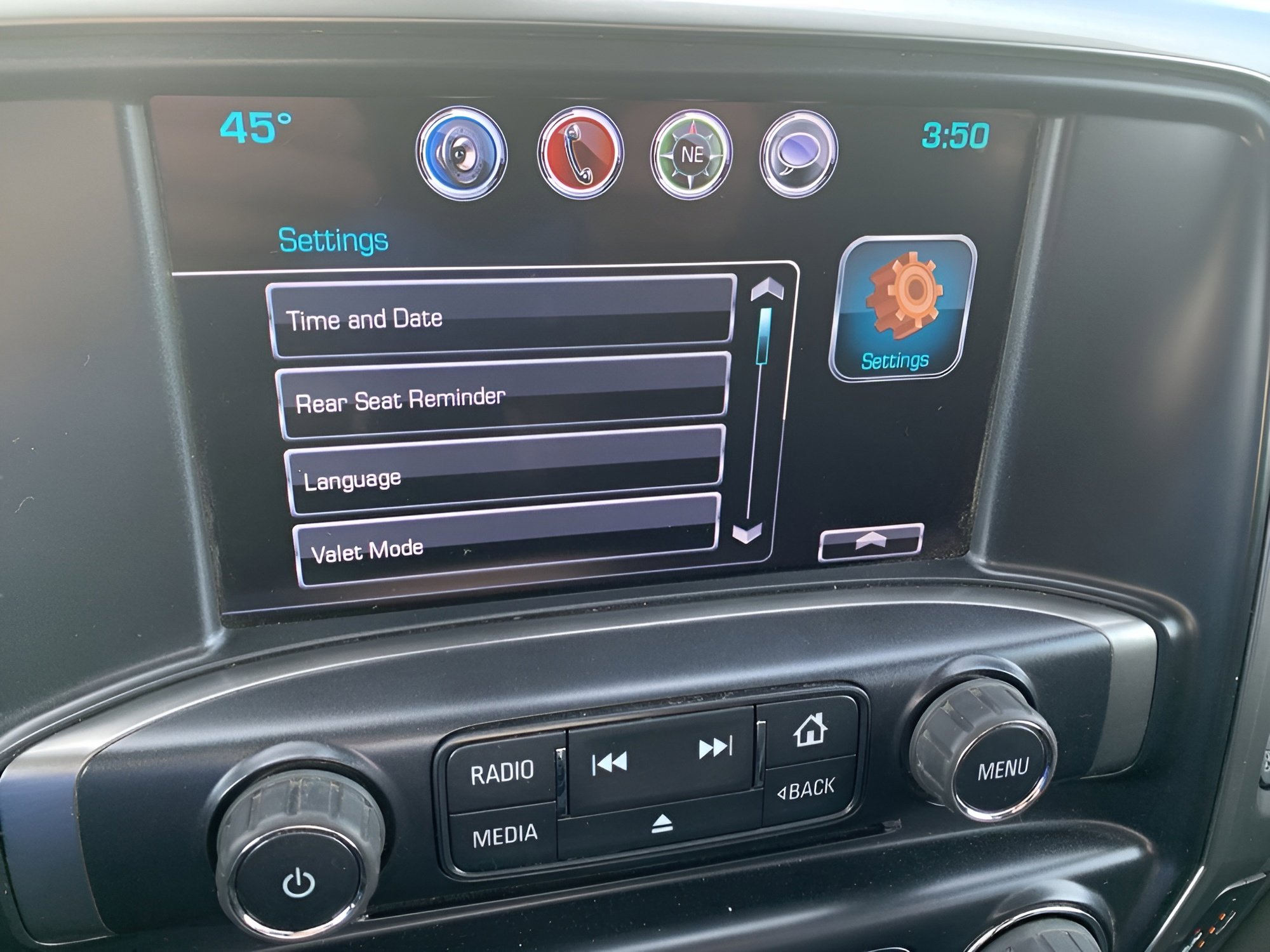 Used 2017 Chevrolet Silverado 1500 LT w/ Midnight Edition image 19