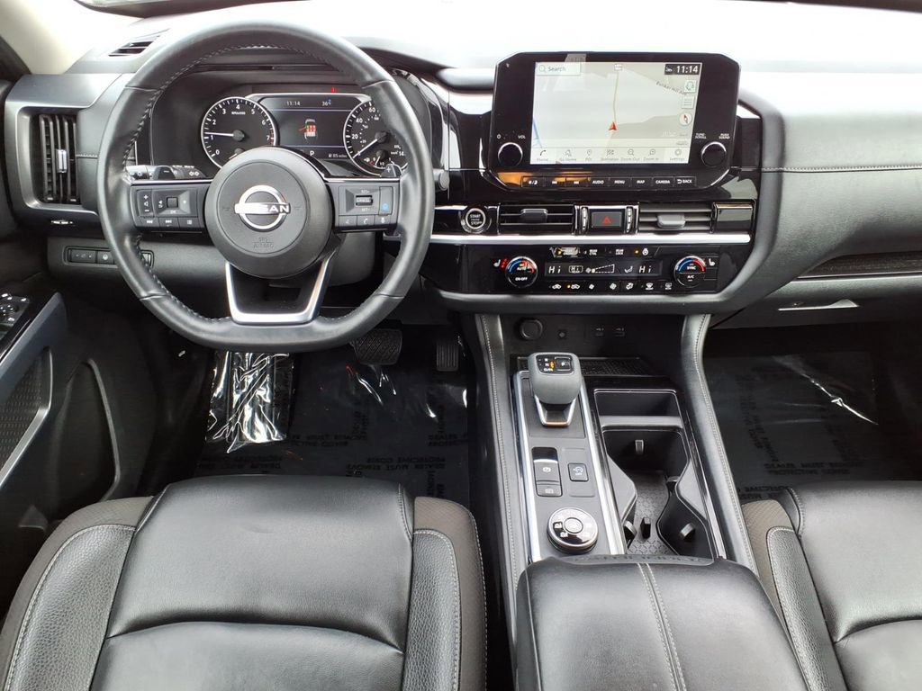 Certified 2023 Nissan Pathfinder SL w/ Lighting Package (N92) image 12