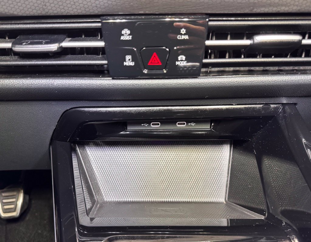 Used 2023 Volkswagen GTI SE FWD image 28