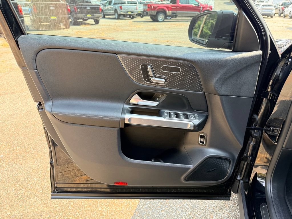 Used 2024 Mercedes-Benz EQB 250+ w/ Winter Package image 27