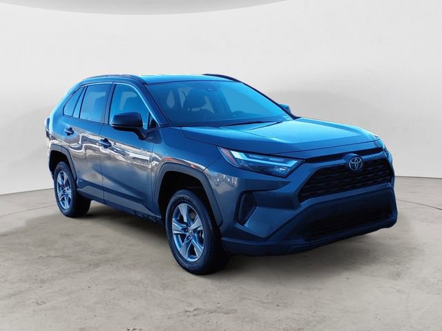 Used 2025 Toyota RAV4 LE AWD/4WD image 7