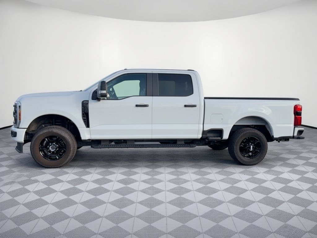 Used 2024 Ford F250 XL w/ STX Appearance Package AWD/4WD image 2