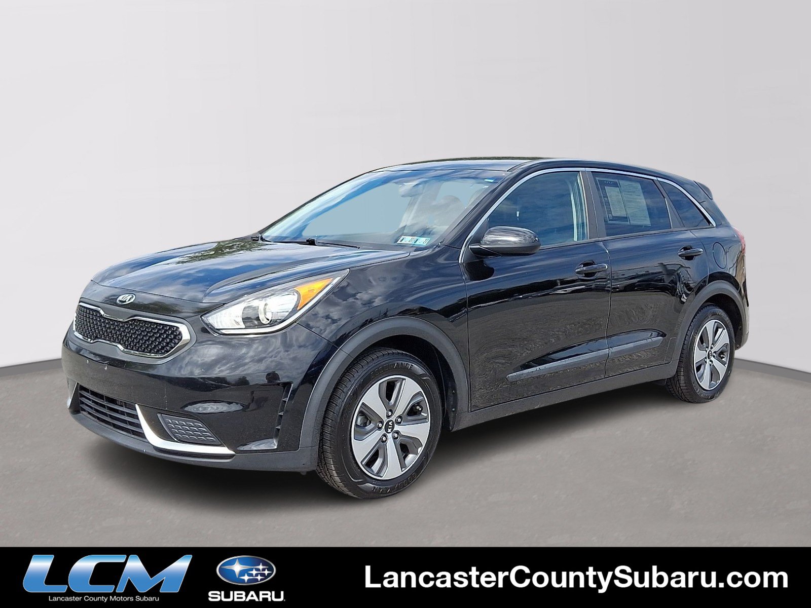 Used 2019 Kia Niro FE FWD image 1