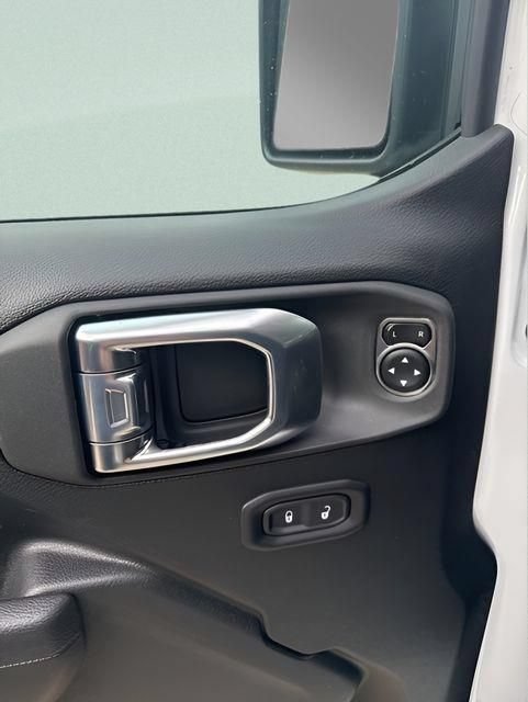 New 2026 Jeep Gladiator Sport AWD/4WD image 12