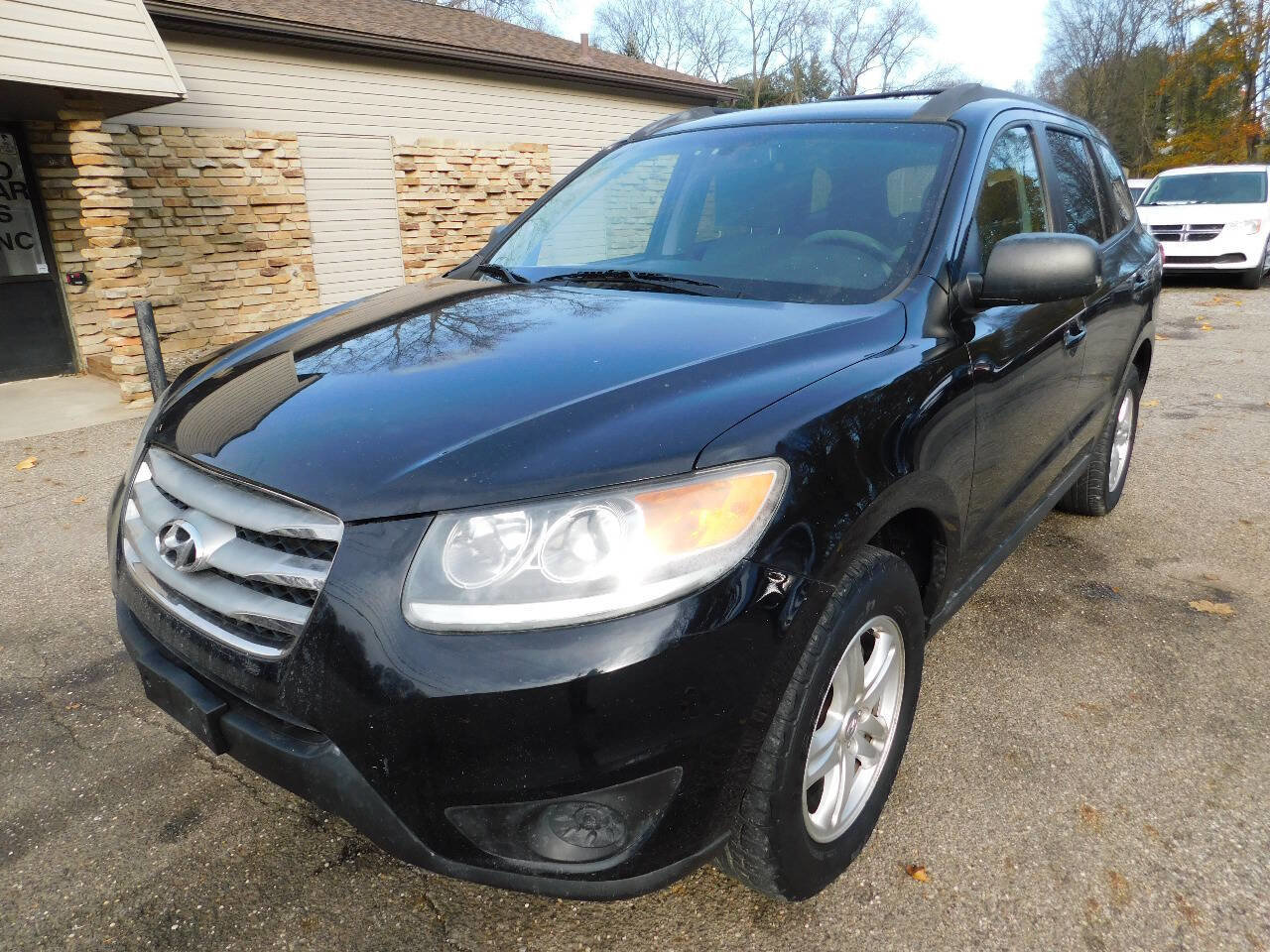 Used 2012 Hyundai Santa Fe GLS image 3