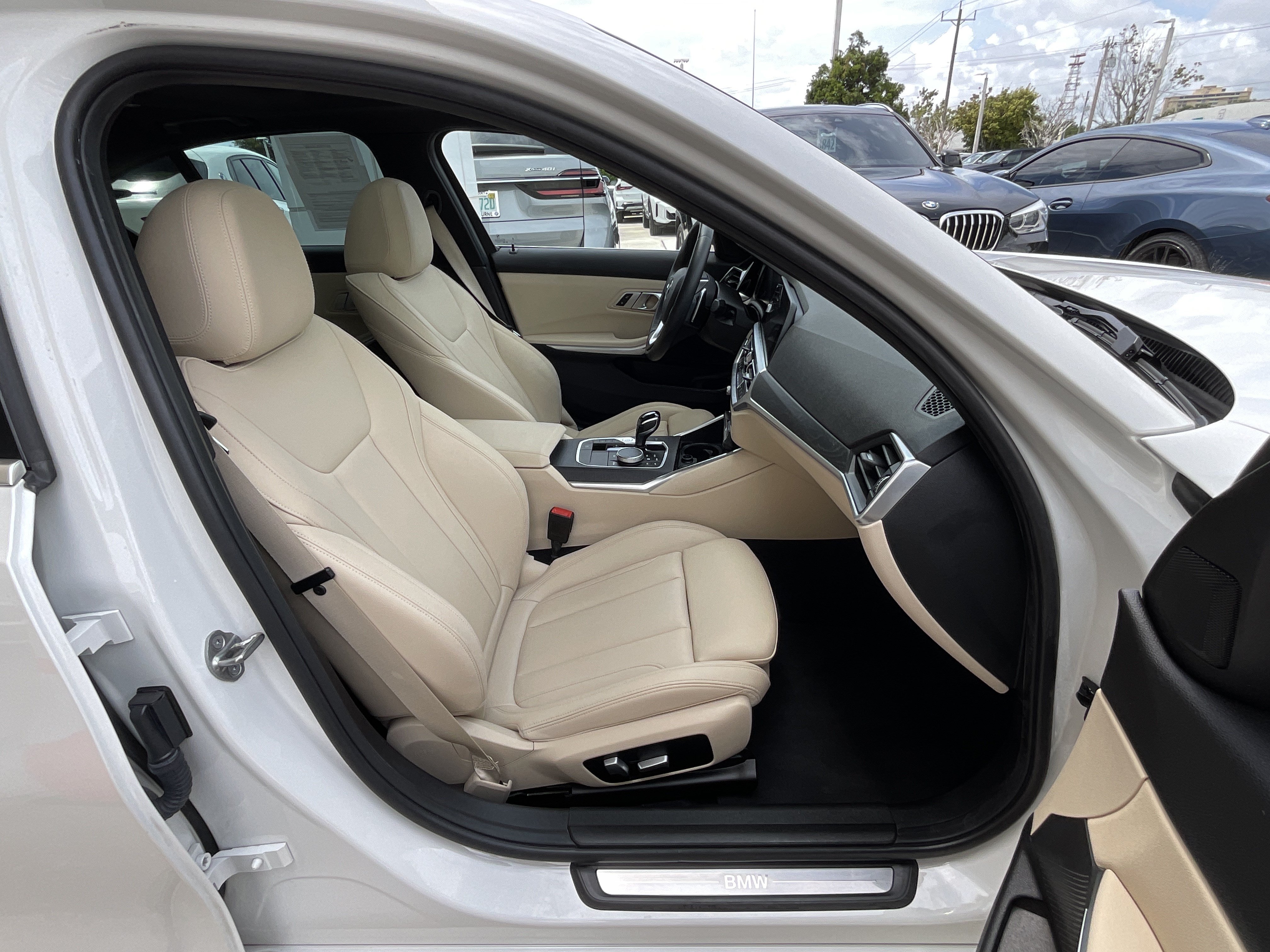 Used 2021 BMW 330i Sedan w/ Convenience Package RWD image 21
