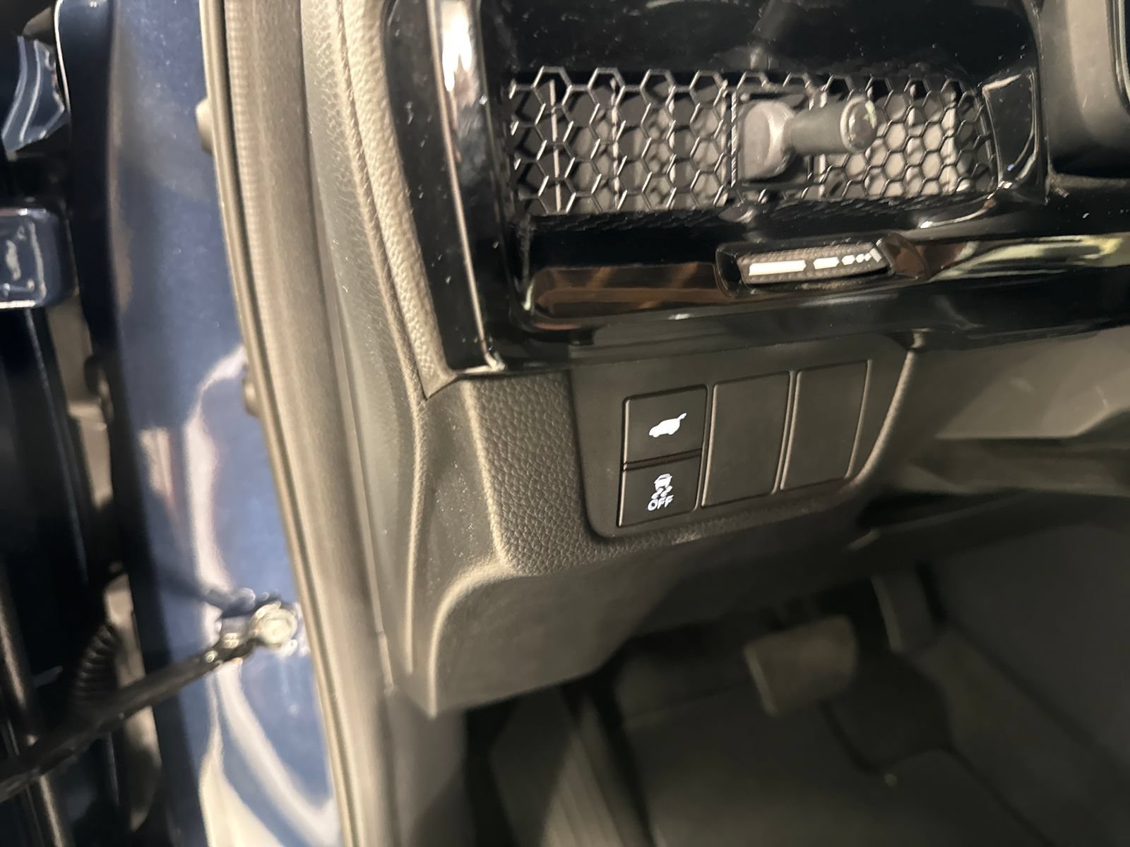 Used 2024 Honda CR-V EX-L image 14