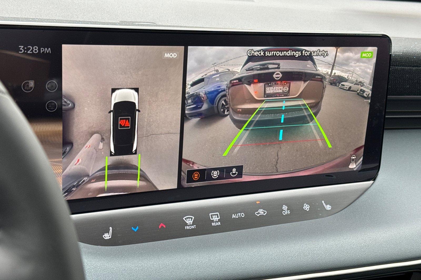 New 2026 Nissan Leaf Platinum+ w/ Cargo Package (Platinum+) image 17