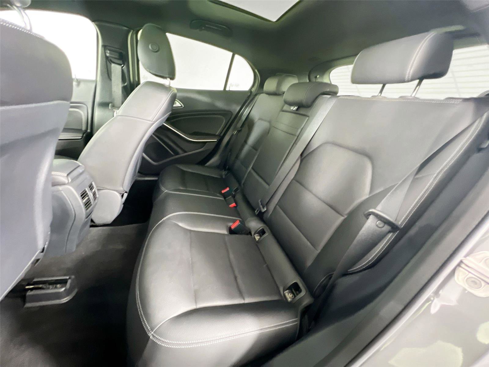 Used 2018 Mercedes-Benz GLA 250 4MATIC image 21