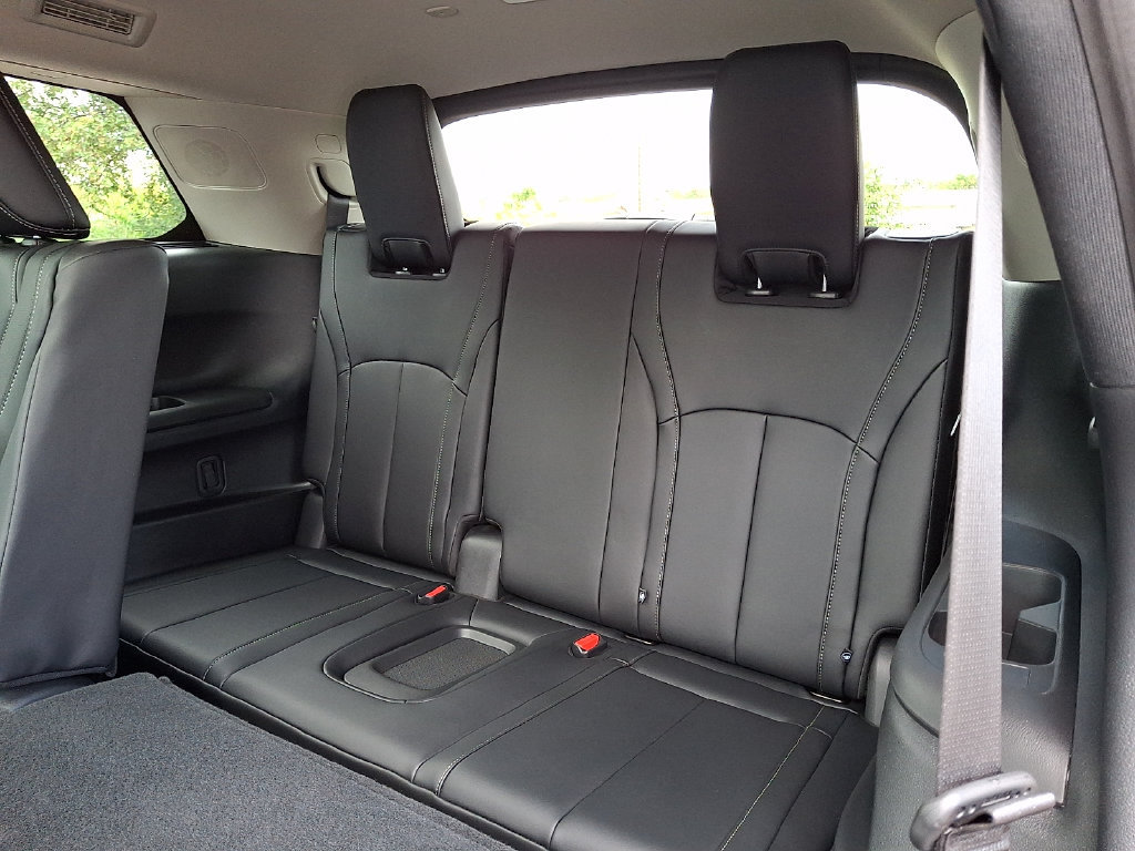 Certified 2026 INFINITI QX60 Luxe w/ Cargo Package AWD/4WD image 11