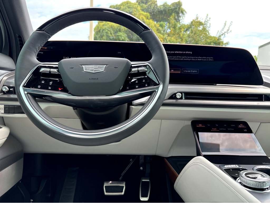 New 2026 Cadillac Vistiq Sport image 4