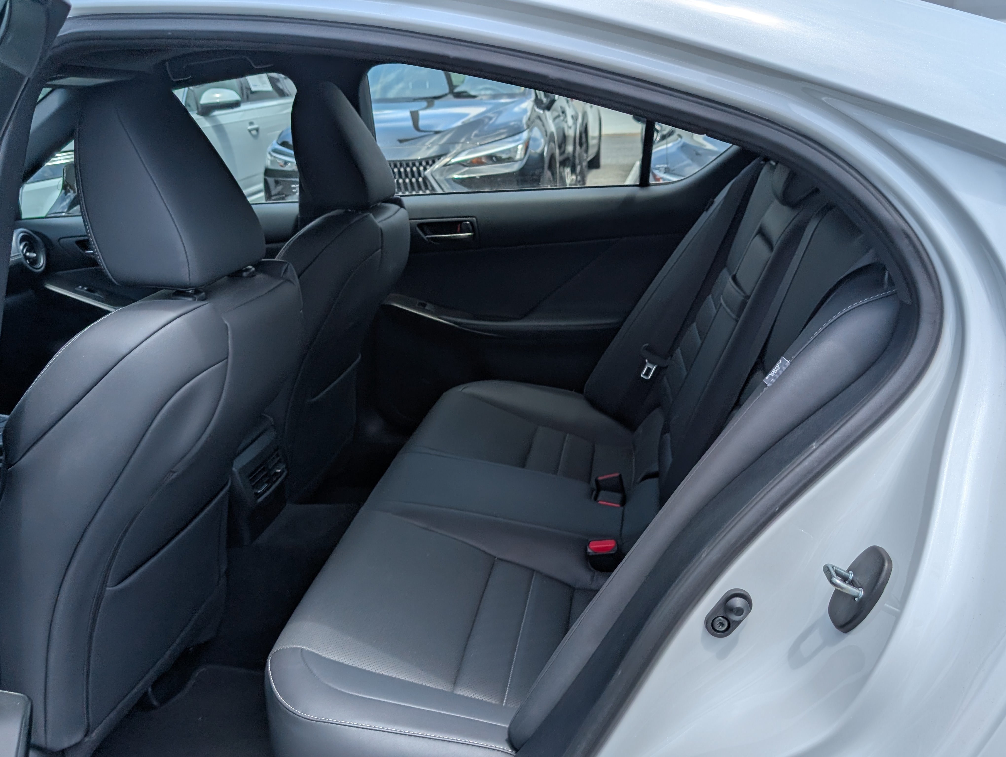 Used 2025 Lexus IS 350 F Sport w/ Navigation Package AWD/4WD image 15