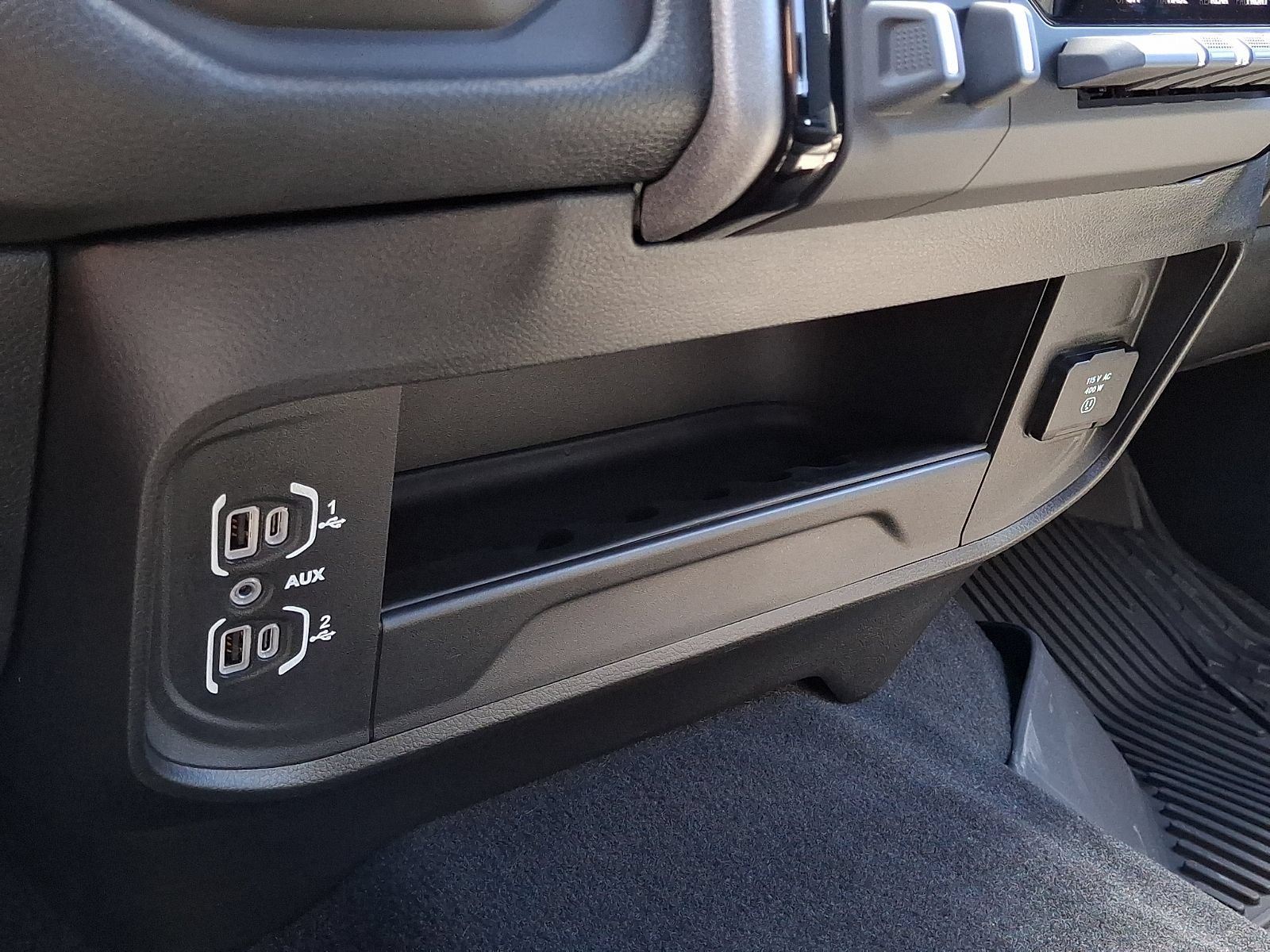 New 2026 RAM 2500 Tradesman AWD/4WD image 11