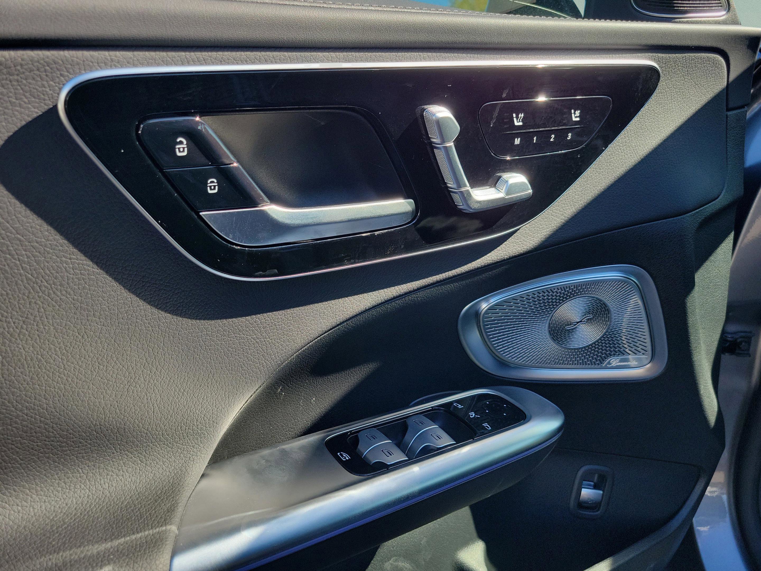 Certified 2025 Mercedes-Benz C 300 Sedan image 14