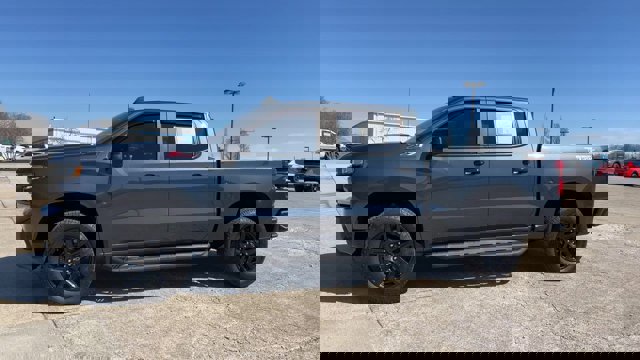 Used 2021 Chevrolet Silverado 1500 LT Trail Boss w/ Bed Protection Package image 5