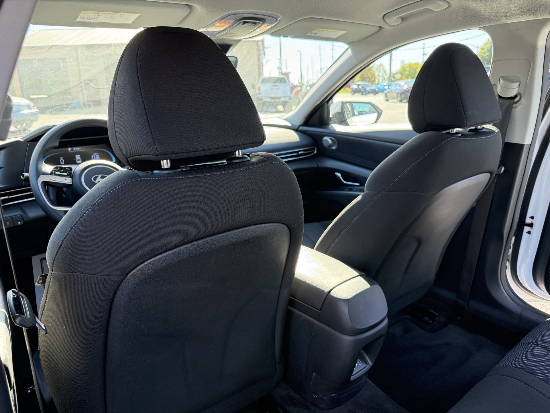 Used 2025 Hyundai Elantra SE FWD image 30