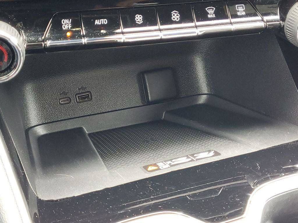 Certified 2024 Chevrolet Traverse RS AWD/4WD image 19