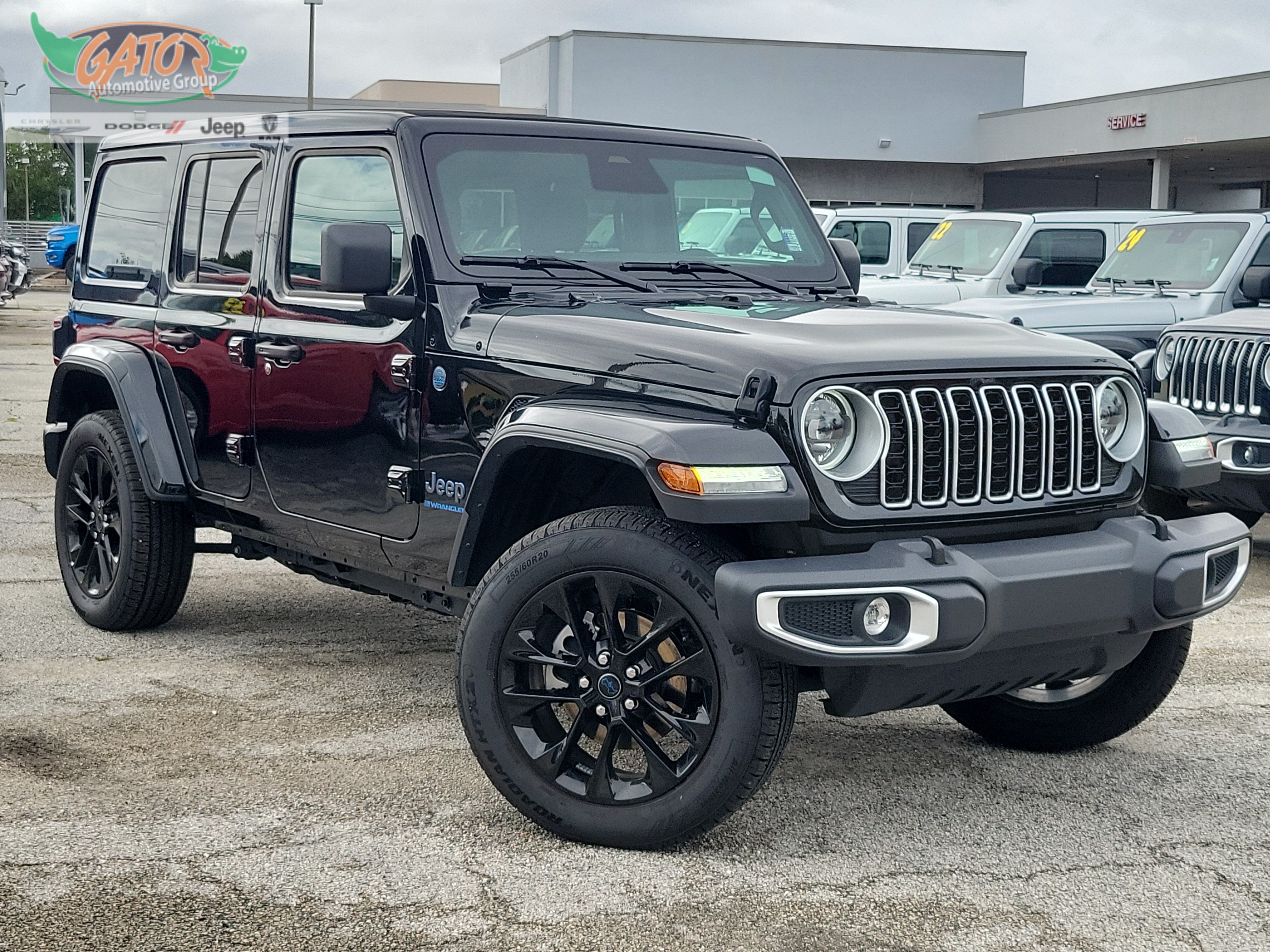 Used 2025 Jeep Wrangler Unlimited Sahara w/ Safety Group