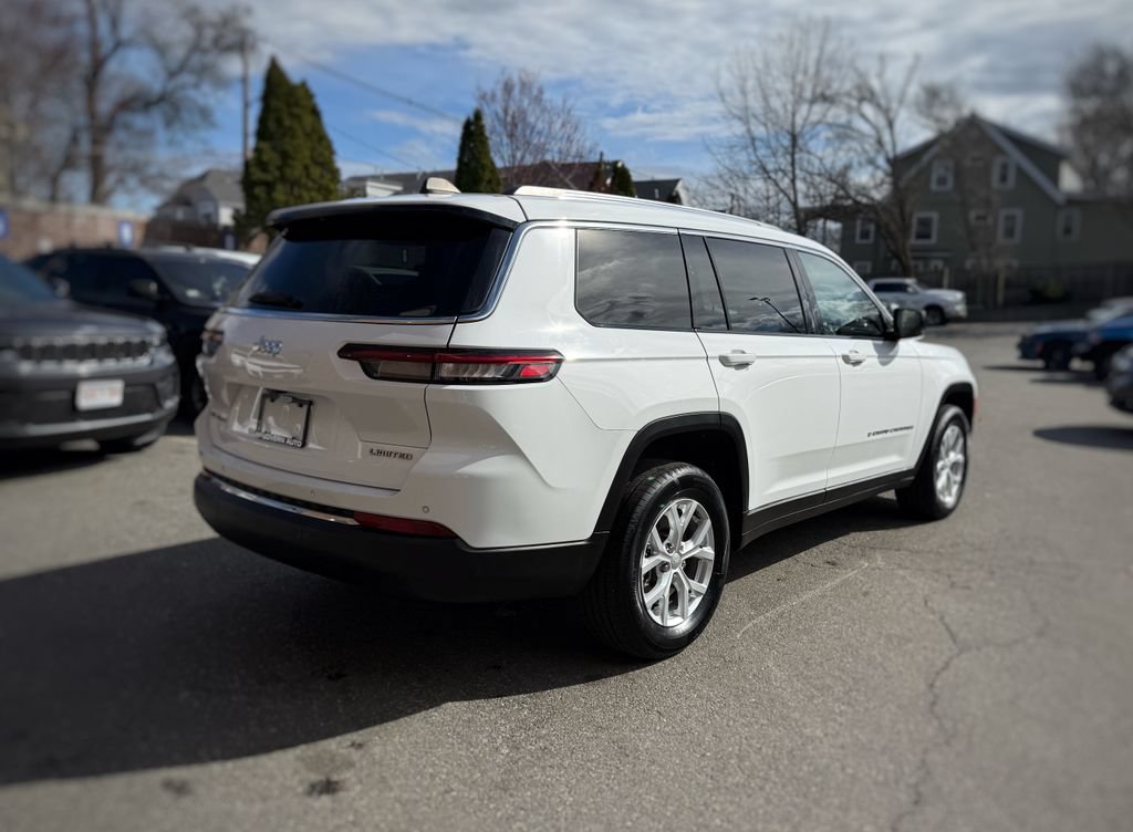 Used 2023 Jeep Grand Cherokee L Limited AWD/4WD image 8