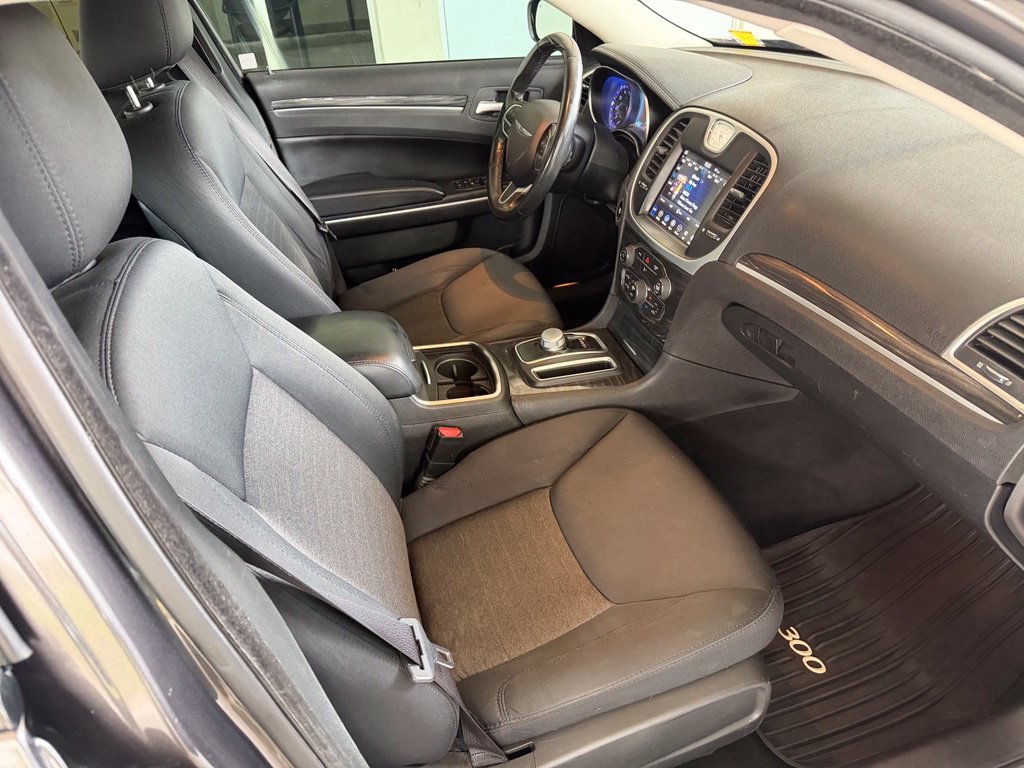 Used 2019 Chrysler 300 Touring w/ Sport Appearance Package RWD image 24
